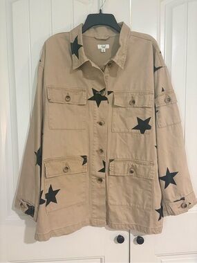 Women’s Easel Los Angeles Khaki Star Print Utility Jacket/Shacket